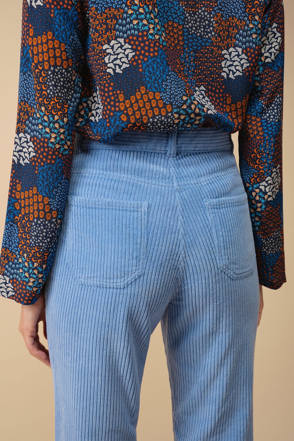 Pantalon Idéaliste en velours Bleu Croisière